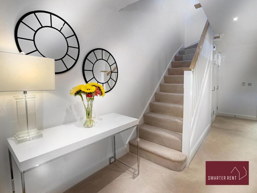 Maidenhead, Leander - 3 Bedroom - Parking & Garden Exterior foto