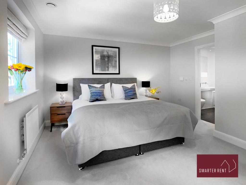 Maidenhead, Leander - 3 Bedroom - Parking & Garden Exterior foto