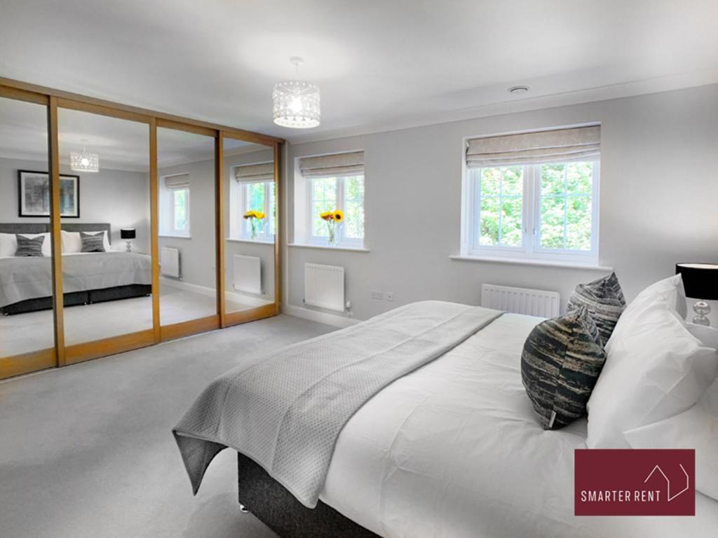 Maidenhead, Leander - 3 Bedroom - Parking & Garden Exterior foto